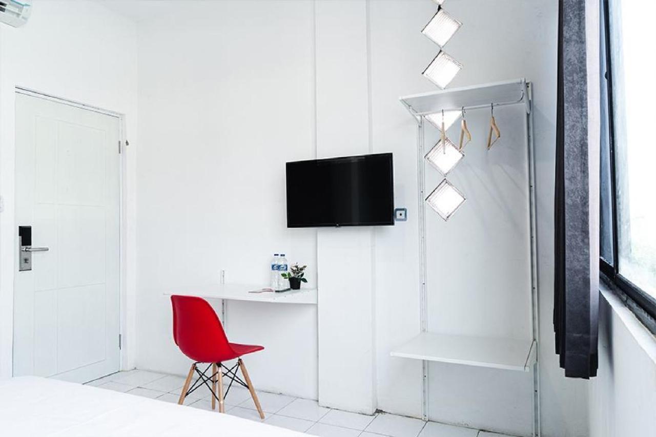 RedDoorz near Seasons City Mall Dżakarta Zewnętrze zdjęcie